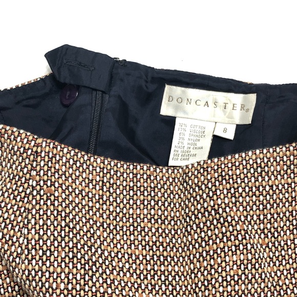 Doncaster Skirt Size 8 Gold Accent Inner Lining - Picture 3 of 9